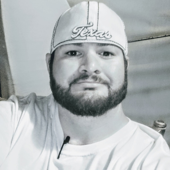 Meet your Posher, Derrick - Picture 1 of 1